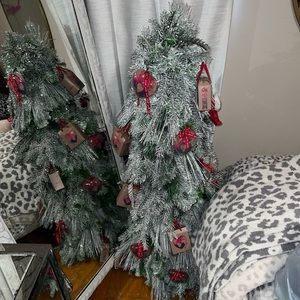 2022 PINK VICTORIA SECRET EXCLUSIVE CHRISTMAS TREE